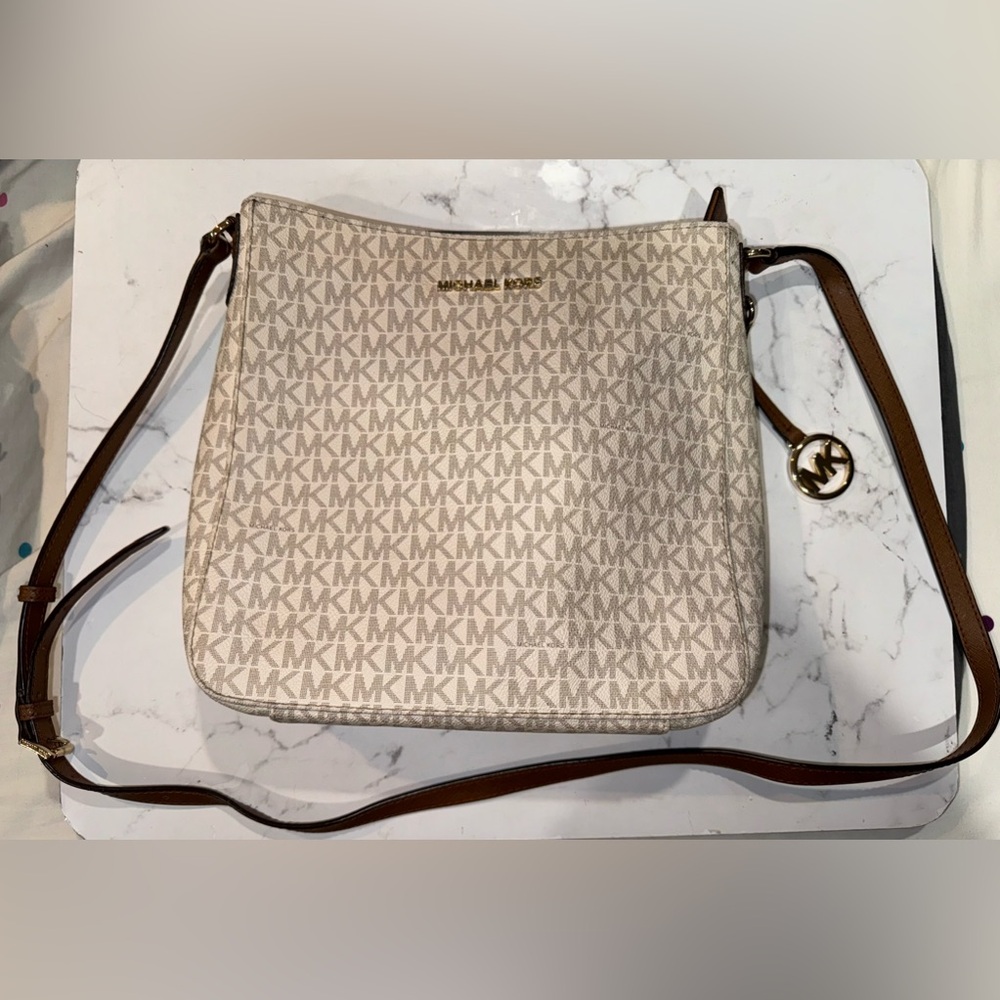 Michael Kors crossbody